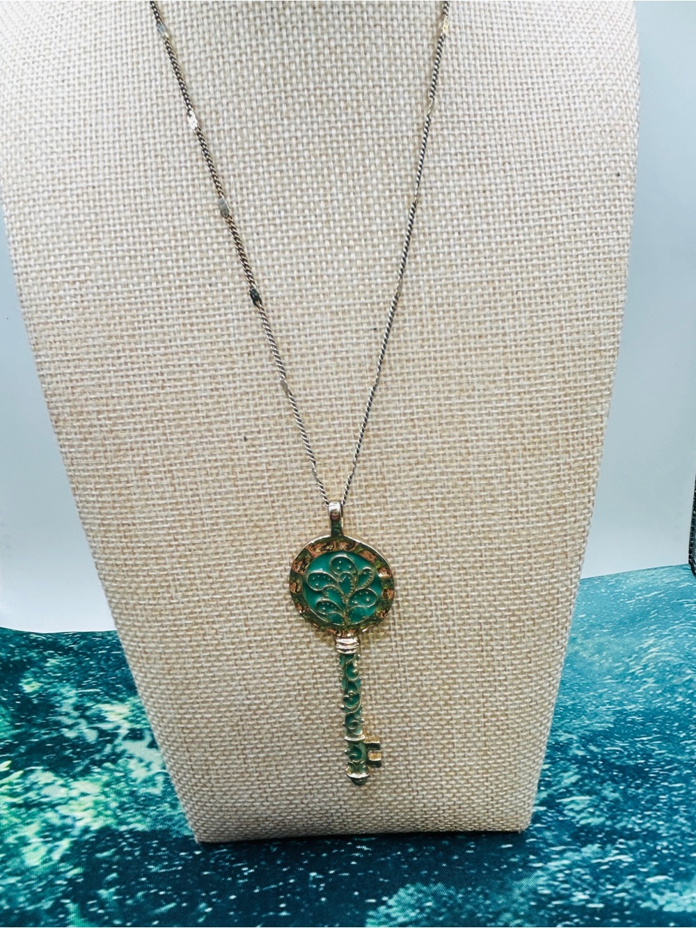 Vintage Silver Tree of Life Skeleton Key Boho Pendant Necklace